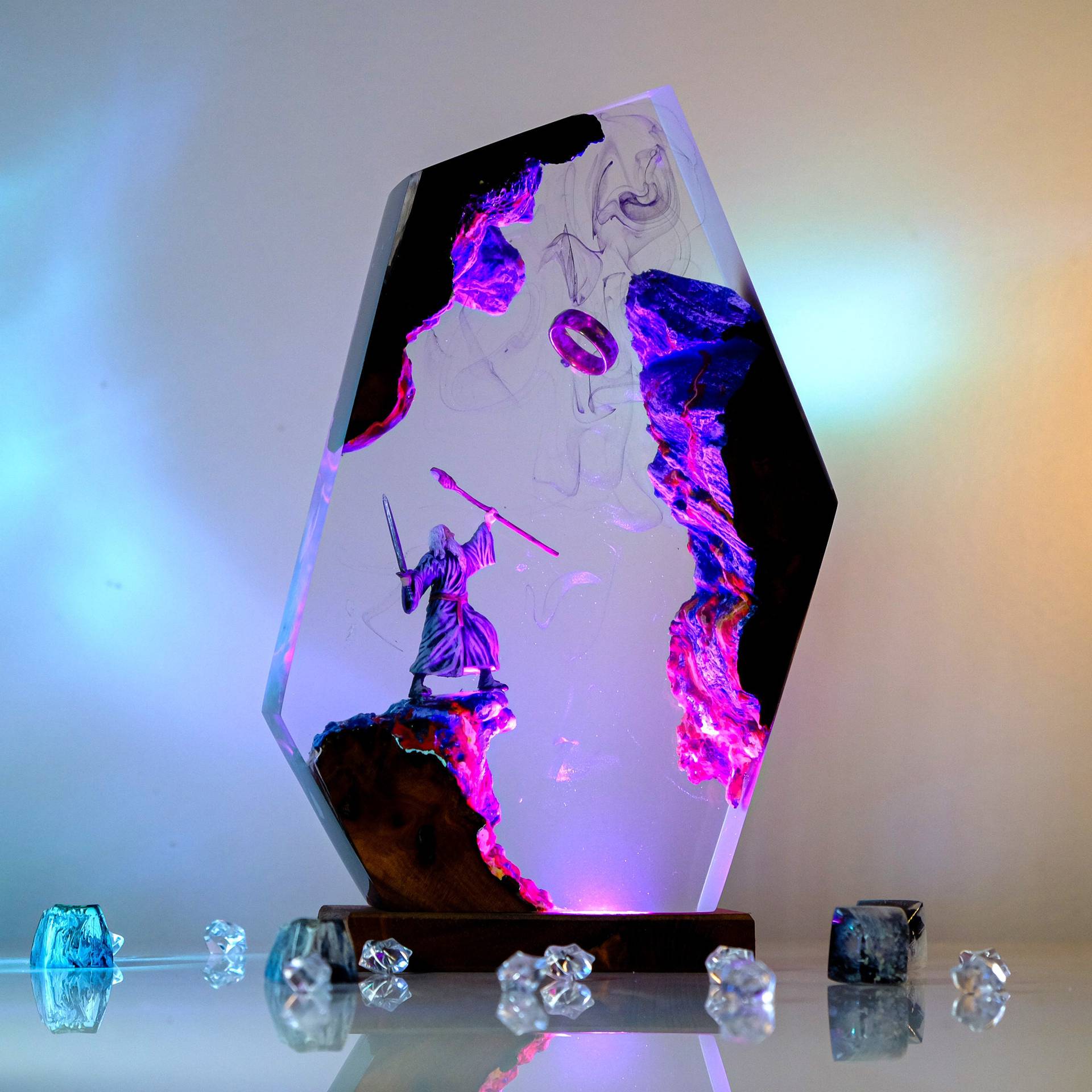 Figurka z sceny filmowej, stol – Lighting Decoration Wedding recenzja i cena